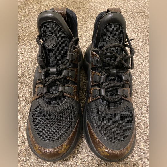 Authentic Louis Vuitton LV Archlight Sneaker Size US 8.5 EU 38.5 - Picture 5 of 16